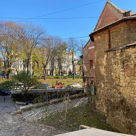 Багатомісні Апартаменти На Арсенальній إلفيف المظهر الخارجي الصورة